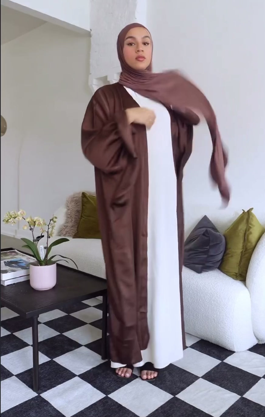 Grace Brown Abaya